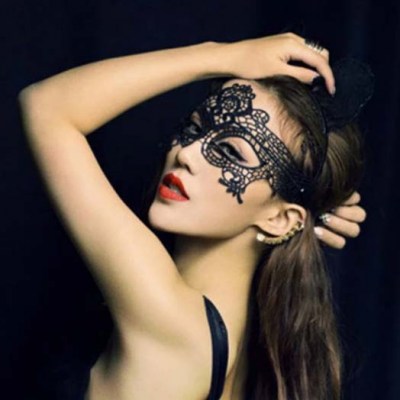 Lace-Mask-2