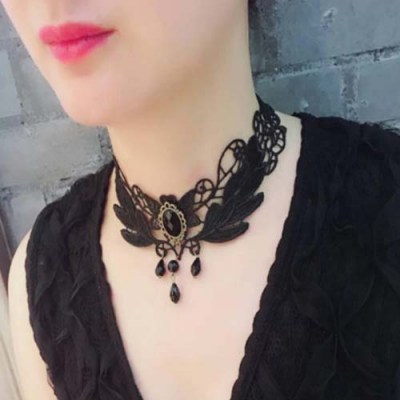 lace-Necklace-4